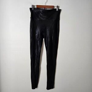 SPANX Size M Petite Shape Faux Leather Size L Black Leggings Slimming Stretchy